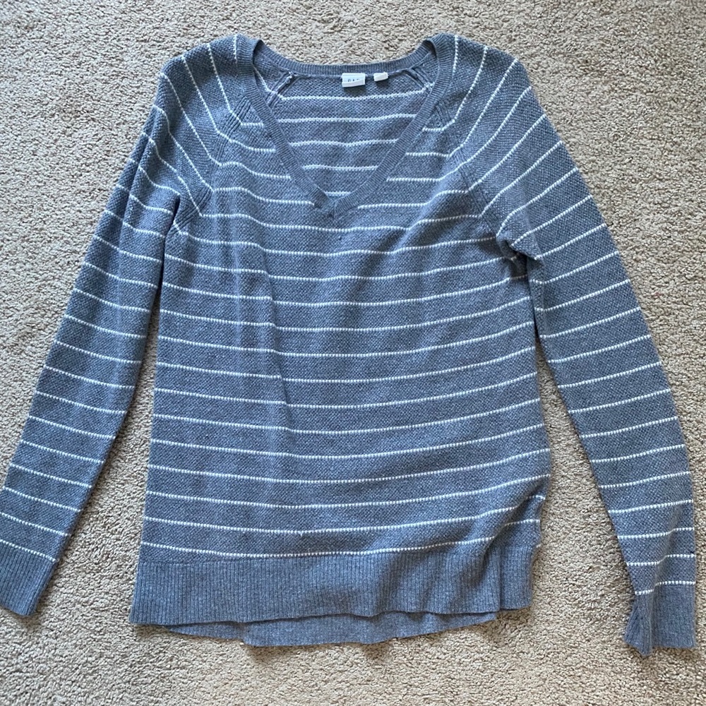 Striped GAP sweater